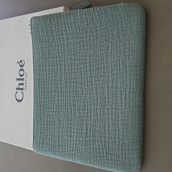 New in box never used Chloé clutch bag zipper bag pouch in Sage green cotton - Picture 4 of 5